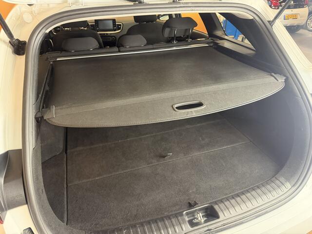 KIA CEE D Ceed Sportswagon 1.5 T-GDi MHEV DynamicLine carplay navi | cruise control | camera
