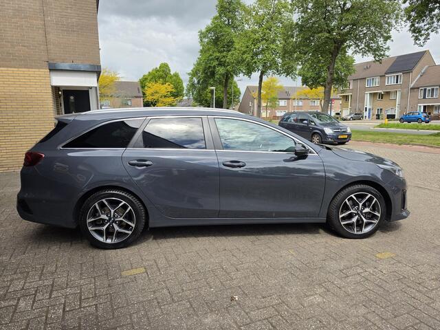 KIA CEE D Ceed Sportswagon 1.0 T-GDi GT-Line Business Edition / Airco clima/ Navigatie/ Cruise/ Camera/ PDC/ Apple carplay/ LED/ Pano dak/ LMV