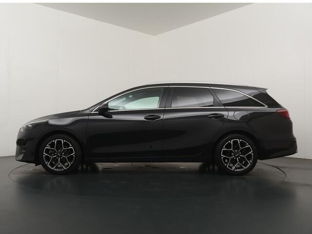 KIA CEE D Ceed Sportswagon 1.5 T-GDi GT-Line Navigatie - Achteruitrijcamera - Stoelverwarming - Panoramadak - Virena zekerheidspakket ¤ 895,-