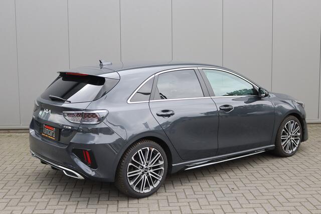 KIA CEE D Ceed 1.5 T-GDi 140PK Automaat GT-Line 12-2025!/Navigatie/Adapt.-cruise/Keyfree/Winter-pack