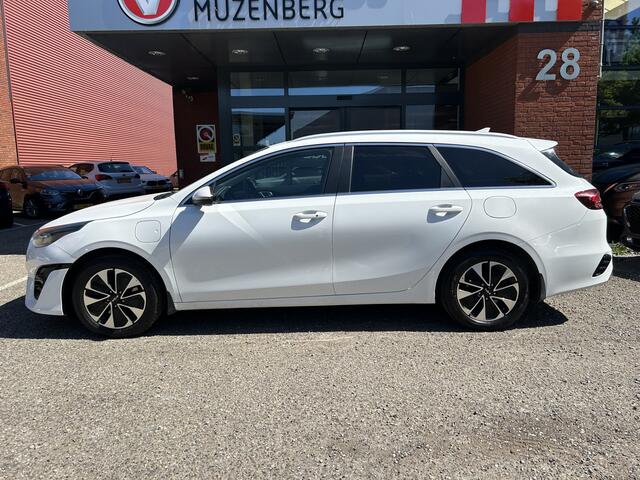 KIA CEE D Ceed Sportswagon 1.6 GDI PHEV DynamicLine // NAVI + CARPLAY // ADAPTIVE CRUISE // FULL LED // KEYLESS // STOEL + STUURWIELVERWARMING