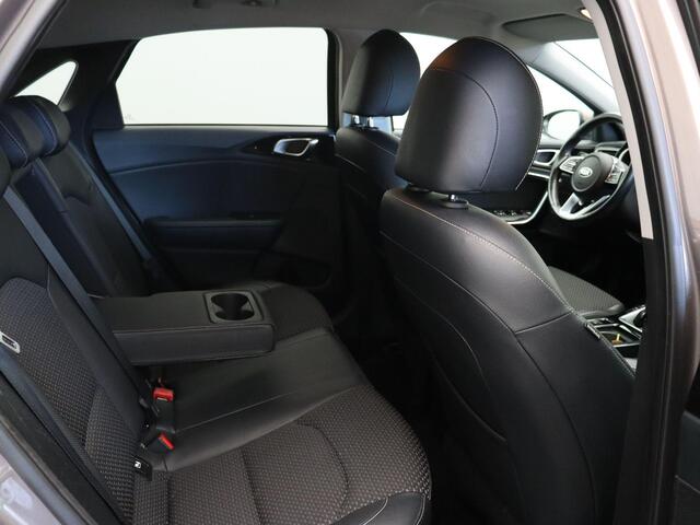 KIA CEE D Ceed 1.0 T-GDi DynamicPlusLine | Trekhaak | autohold functie | stuur - en stoelverwarming | camera achter |