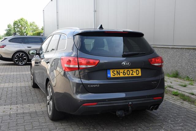 KIA CEE D cee'd Sportswagon 1.0 T-GDi GT-Line Edition | Dealer onderhouden | Schuif-kantel dak | Stuur/-stoelverwarming |