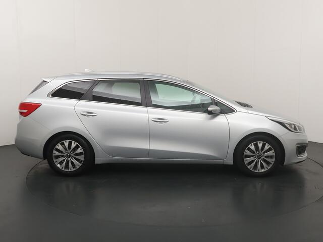 KIA CEE D cee'd Sportswagon 1.6 GDI DynamicLine | Trekhaak | Camera | Navi | Clima |