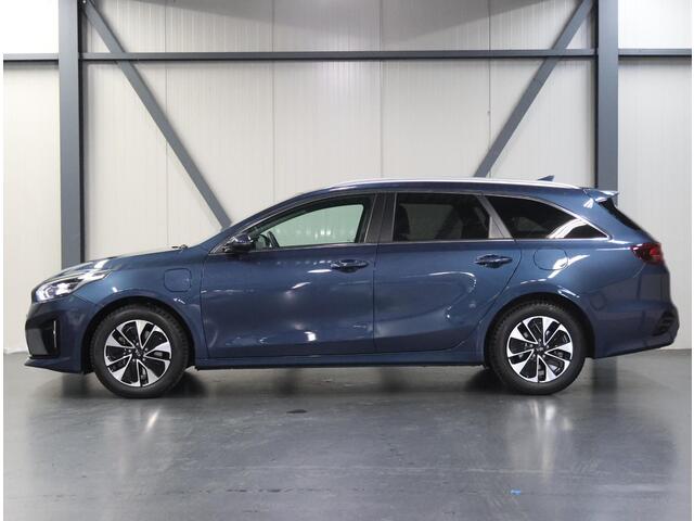 KIA CEE D Ceed Wagon 1.6 GDI PHEV DynamicPlusLine | 1ste eigenaar | AppleCarPlay/AndroidAuto | Stuur/stoelverwarming | Adaptief Cruise Control | Camera | LEER/Stof | LED lampen | Navigatie | AUTOMAAT | Isofix | Privacy Glass | Parkeersensoren |