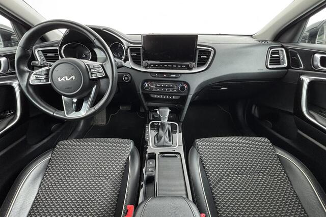 KIA CEE D CEED SPORTSWAGON 1.5 T-GDI DYNAMICPLUSLINE I AUTOMAAT I ADAPTIVE CRUISE CONTROL I P-CAMERA I APPLE CARPLAY