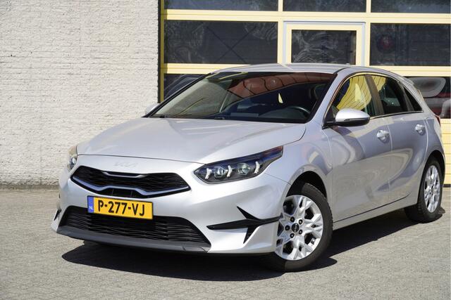 KIA CEE D Ceed 1.0 T-GDi 5drs DynamicLine BJ2022 Lmv 16" | Led V+A | Pdc | Achteruitrijcamera | App-Connect | Navi | Climate control | Cruise control | Getint glas