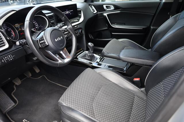 KIA CEE D Ceed Sportswagon 1.0 T-GDi DynamicLine CARPLAY CAMERA HALF-LEER CRUISE DRAADLOOS-LADEN DAB LANE-ASSIST HILD-HOLD CLIMA NAVI CRUISE PDC LMV