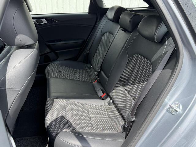 KIA CEE D Ceed Sportswagon 1.0 T-GDi DynamicLine | Navigatie | Climate Control | Cruise Control | Lichtmetalen velgen 16" | Apple Carplay/Android Auto | Parkeersensoren en achteruitrijcamera