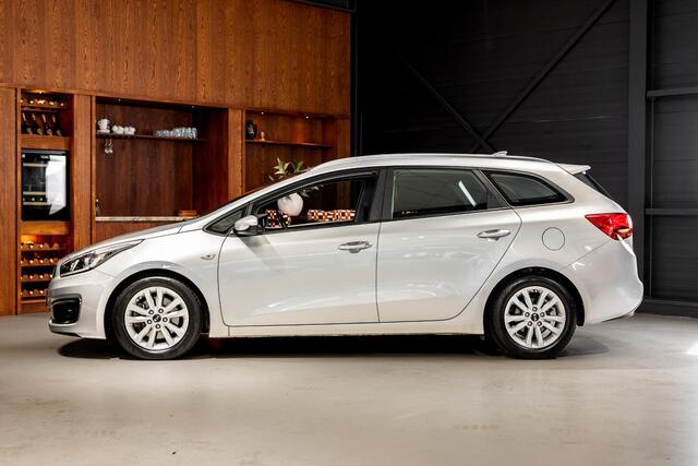 KIA CEE D cee'd Sportswagon 1.0 T-GDi ComfortPlusLine Navigator 1e eigenaar | Dealer Onderhouden