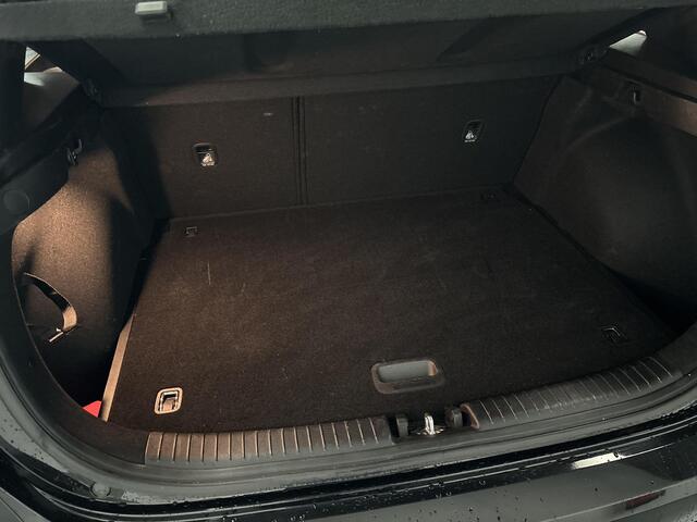 KIA CEE D Ceed 1.5 T-GDi DynamicLine