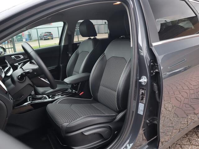 KIA CEE D Ceed Sportswagon 1.5 T-GDi DynamicPlusLine Stoel & Stuurverwarming / Camera / Full Led / Keyless