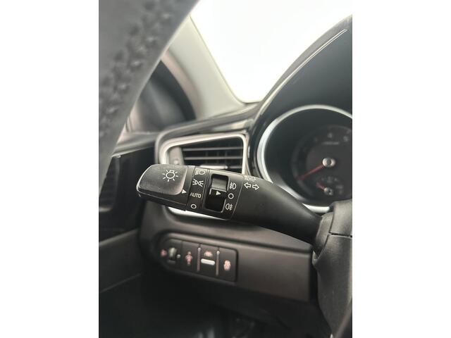 KIA CEE D Ceed 1.0 T-GDi DynamicPlusLine