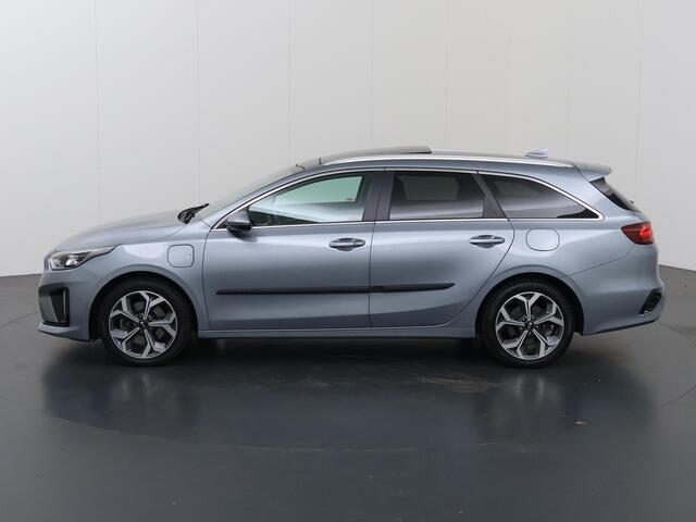 KIA CEE D Ceed Sportswagon 1.6 GDI PHEV ExecutiveLine | Trekhaak | Panoramadak | Elekt. Stoelverstelling met geheugen | Stoelventilatie | Stoel/Stuurwielverwarming |