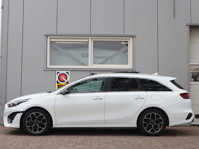 KIA CEE D Ceed Sportswagon 1.5 T-GDi GT-Line / Pano / Half Leder / Pilot Assist / Stoel & Stuurverwarming