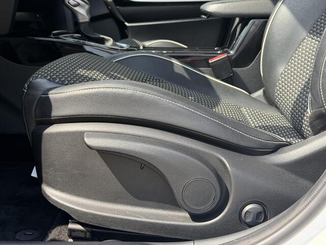 KIA CEE D Ceed Sportswagon 1.6 GDI PHEV DynamicLine / Fabrieksgarantie tot 1-2030 / Dealer Onderhouden / Trekhaak Afneembaar / Adaptieve Cruise / Navigatie via Apple Carplay & Android Auto / Keyless / Elektr. Klep /