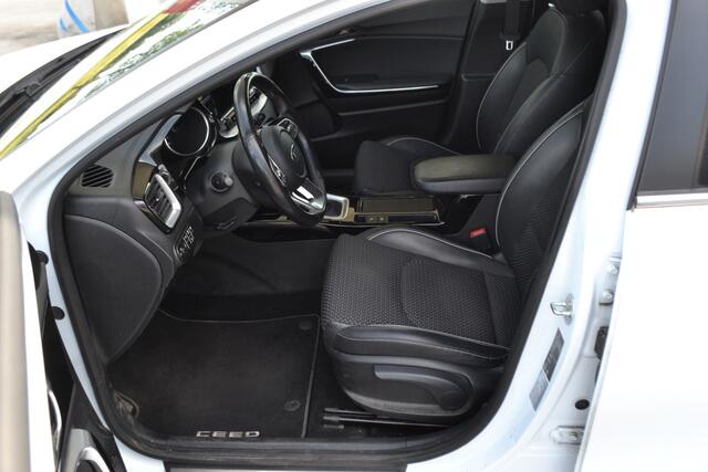 KIA CEE D Ceed Sportswagon 1.6 GDI PHEV DynamicPlusLine | Achteruitrijcamera | Carplay | Trekhaak | Stuur en Stoelverwarming |