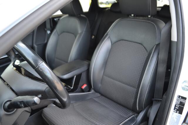 KIA CEE D Ceed Sportswagon 1.6 GDI PHEV DynamicPlusLine | Achteruitrijcamera | Carplay | Trekhaak | Stuur en Stoelverwarming |