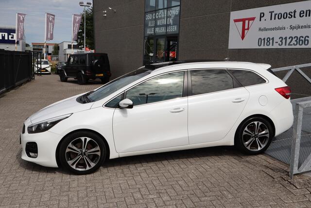 KIA CEE D cee'd Sportswagon 1.0 T-GDi GT-Line Edition Panoramadak! Apple carplay/Achteruitrijcamera/Stuurverwarming/Stoelverwarming/Cruise control/Climate control/17 inch licht metaal