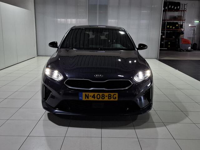 KIA CEE D Ceed 1.5 T-GDi MHEV GT-Line Edition Stoel en stuur verwarming, JBL, Apple Carplay/Android Auto, Navigatie, Camera.