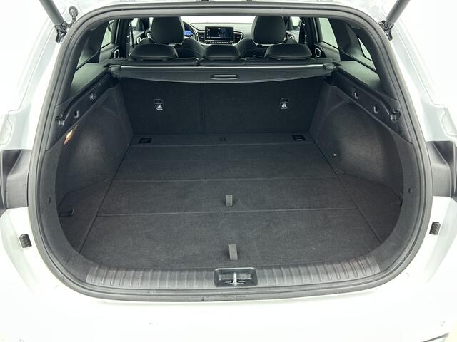 KIA CEE D Ceed Sportswagon 1.5 T-GDi GT-Line | Panorama-dak | Camera | Apple Carplay/Android Auto | Elektrische achterklep | Nederlandse Auto |