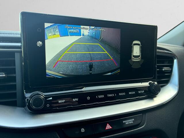 KIA CEE D Ceed Sportswagon 1.0 T-GDi DynamicPlusLine Camera, Carplay, Android Auto, Privacy Glass, Stuur/Stoelverwarming