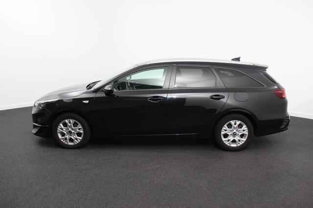 KIA CEE D Ceed Sportswagon 1.0 T-GDi Prestige Navigatie Apple Carplay / Android Auto Climate Control Achteruitrij Camera Cruise Control Stoel en Stuur verwarming