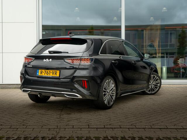 KIA CEE D Ceed 1.5 T-GDi GT-PlusLine | Schuifkantel dak | JBL | Stoel en stuurverwarming |