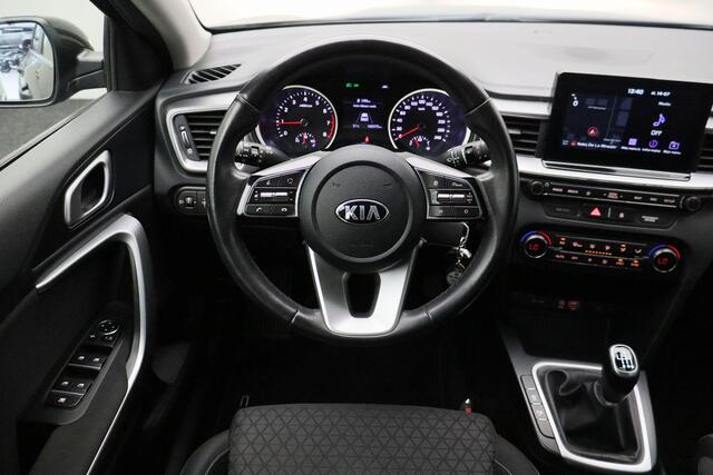 KIA CEE D Ceed Sportswagon 1.0 T-GDi DynamicLine 2019 | Airco | Navigatie | Cruise Control | DAB Radio | Apple/Android Carplay | Achteruitrij Camera | Stuurwiel Bediening | 2 Sleutels | Nationale Autopas