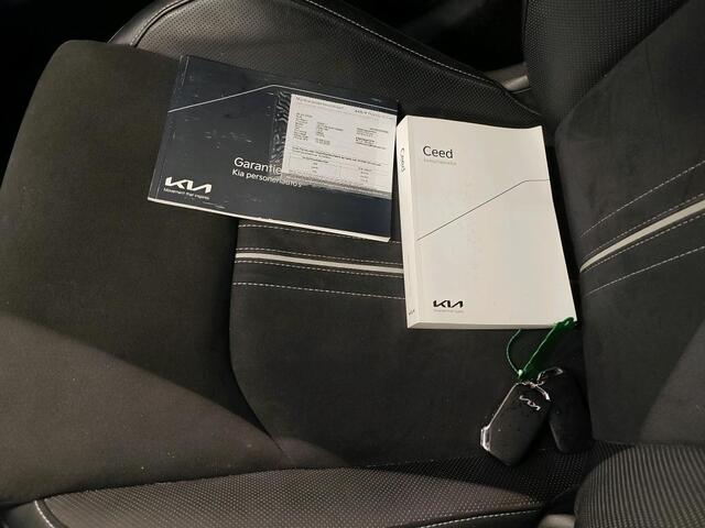 KIA CEE D CEED SPORTSWAGON 1.5 T-GDI GT-LINE I SCHUIF/KANTELDAK I APPLE CARPLAY I ANDROID AUTO I ADAPTIVE CRUISE CONTROL
