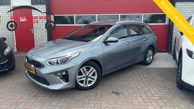 KIA CEE D Ceed Sportswagon 1.0 T-GDi DynamicLine TREKHAAK / CARPLAY / CAMERA / NAVI / CLIMA / PDC / BLUETOOTH / CRUISE / DAB+ / NL-AUTO