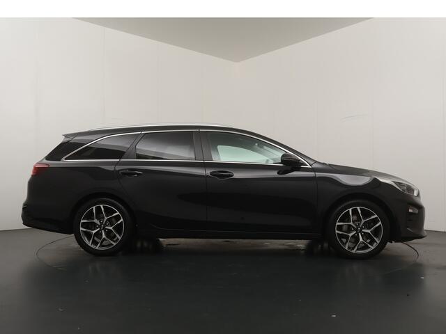 KIA CEE D Ceed Sportswagon 1.4 T-GDi DynamicPlusLine Trekhaak afneembaar - Stoel/stuurverarming - All-Season - Lichtmetalen velgen - Cruisecontrole Fabrieksgarantie tot 06-2027 of 150.000km