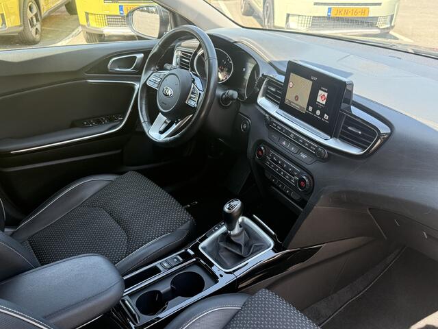 KIA CEE D Ceed 1.0 T-GDi DynamicPlusLine Camera / Carplay / Navi / Goed Onderhouden / Winterbanden!