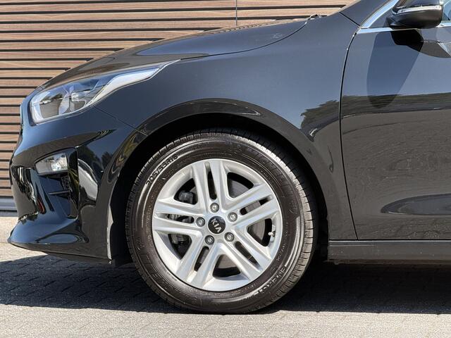 KIA CEE D Ceed 1.0 T-GDi DynamicPlusLine Camera / Carplay / Navi / Goed Onderhouden / Winterbanden!