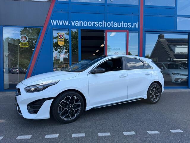 KIA CEE D 1.5 T-GDI GT Line Panodak Navi Carplay Airco(ECC)