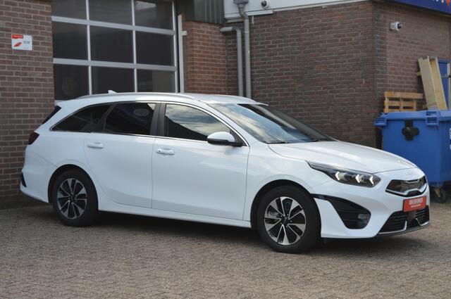 KIA CEE D Ceed Sportswagon 1.6 GDI PHEV | CAMERA - 1e EIG