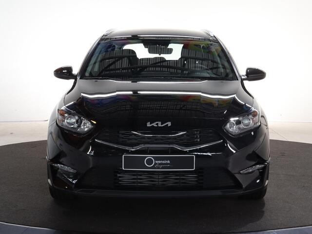 KIA CEE D Ceed SW 1.0 T-GDi ComfortLine | Klimaatregeling | Dakrails | Cruise control | Achteruitrijcamera | Navigatie |