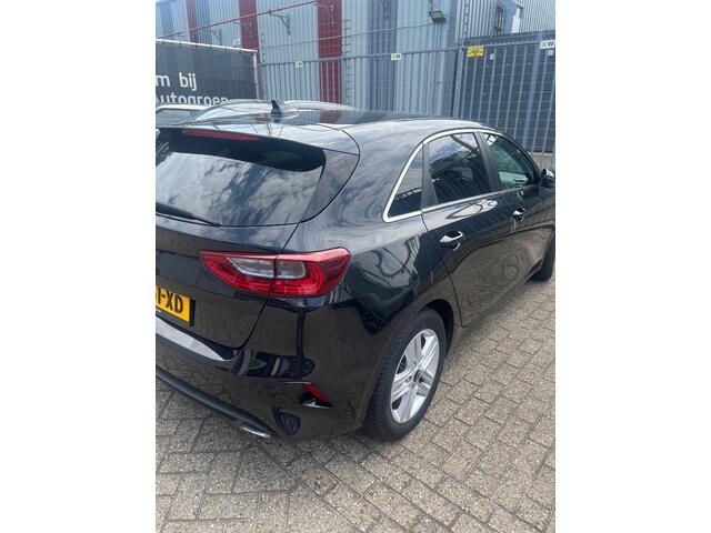 KIA CEE D Ceed 1.0 T-GDi DynPlusLine, Camera! Carplay! Half Leder! VERWACHT!