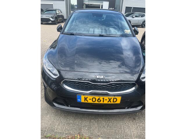 KIA CEE D Ceed 1.0 T-GDi DynPlusLine, Camera! Carplay! Half Leder! VERWACHT!