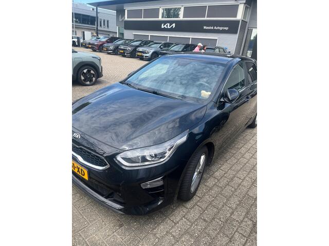 KIA CEE D Ceed 1.0 T-GDi DynPlusLine, Camera! Carplay! Half Leder! VERWACHT!