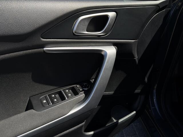 KIA CEE D Ceed Sportswagon 1.5 T-GDi DynamicLine Navi | Lichtmetaal | Apple Carplay Android Auto