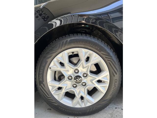 KIA CEE D Ceed 1.0 T-GDi DynamicPlusLine | CAMERA | NAVI | CARPLAY/ANDROID | STOEL/STUURVERWARMING | CRUISE CONTROL ADAPTIEF | PDC | LMV 16'' | CLIMATE CONTROL | BLUETOOTH | KEYLESS | DAB