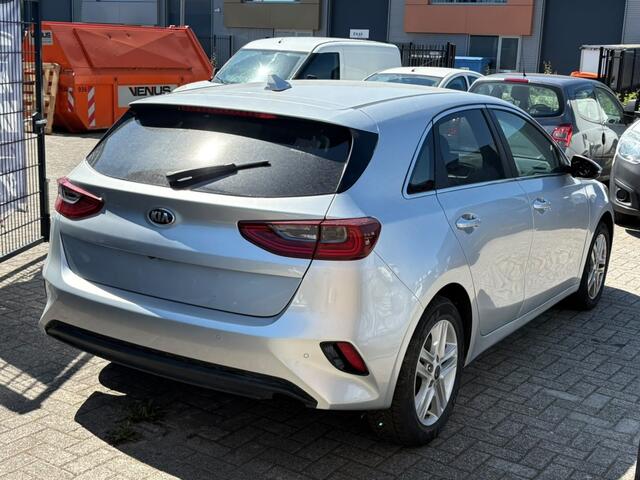 KIA CEE D Ceed 1.6 CRDi DynamicL. / KABELBOOM STUK / KOOPJE