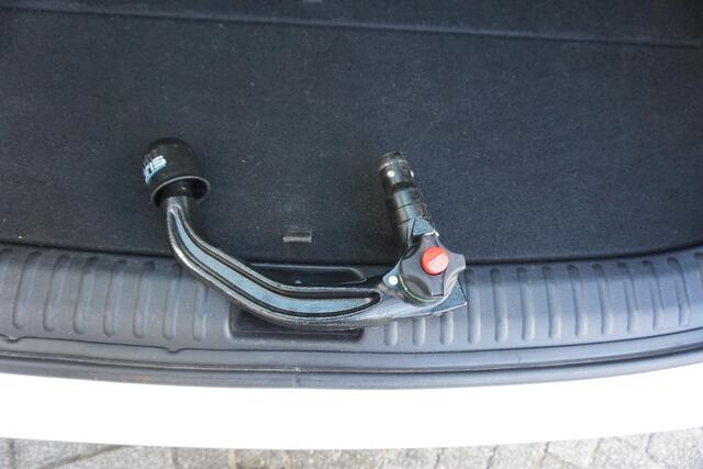 KIA CEE D Ceed Sportswagon 1.0 T-GDi 120PK Hybrid/Automaat/Trekhaak/ Dealeronderhouden/Metallic lak.
