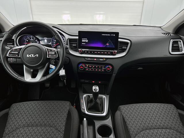 KIA CEE D Ceed Sportswagon 1.0 T-GDi ComfortLine | 10 Jaar Garantie | Sportvelgen | Parkeercamera | Navigatie | All season banden |