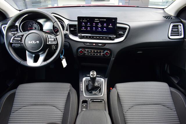 KIA CEE D Ceed 1.0 T-GDi DynamicLine | 2.936 km! | Camera | Navigatie | Climate Control | Bluetooth | Cruise Control |Tot 10j. Kia Garantie |