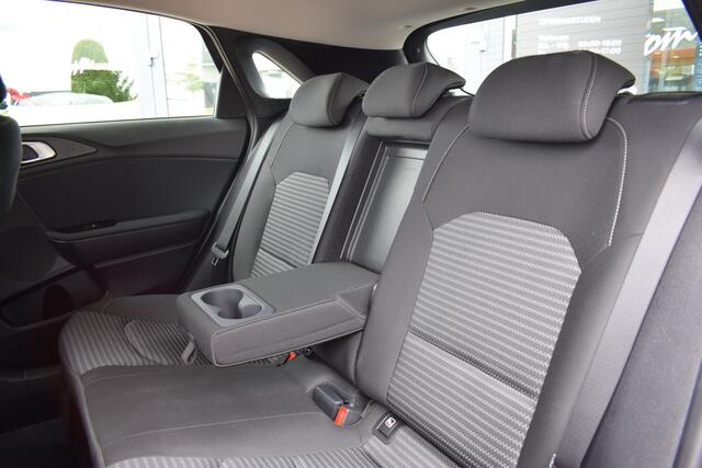 KIA CEE D Ceed 1.0 T-GDi DynamicLine | 2.936 km! | Camera | Navigatie | Climate Control | Bluetooth | Cruise Control |Tot 10j. Kia Garantie |