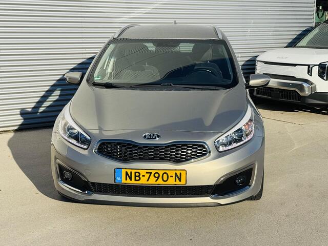 KIA CEE D cee'd Sportswagon 1.6 GDI DynamicLine Automaat Stoelverwarming | Trekhaak | Verzwaarde achterveren