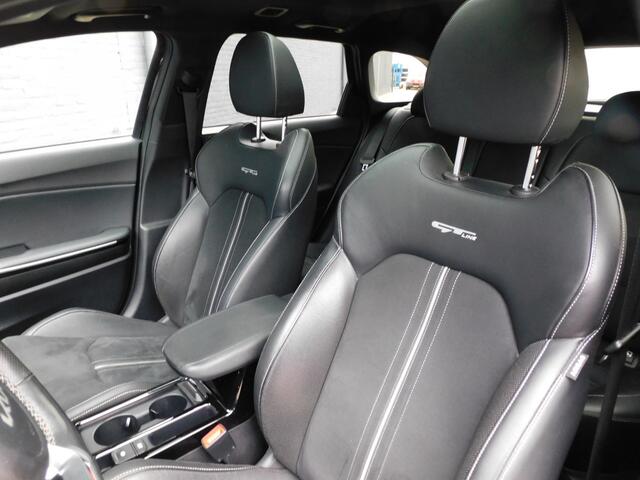 KIA CEE D Ceed Sportswagon 1.5 T-GDi GT-PlusLine 1e EIGENAAR! CARPLAY/ANDROID! PANOSCHUIFDAK! CAMERA! STOELVERW! CLIMA!