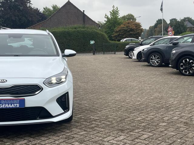 KIA CEE D Ceed Sportswagon 1.6 GDI PHEV DynamicLine l 10 Jaar garantie, Achteruitrijcamera, Stoel/stuurverwarming, Cruise control, Navigatie, Apple carplay/Android auto.